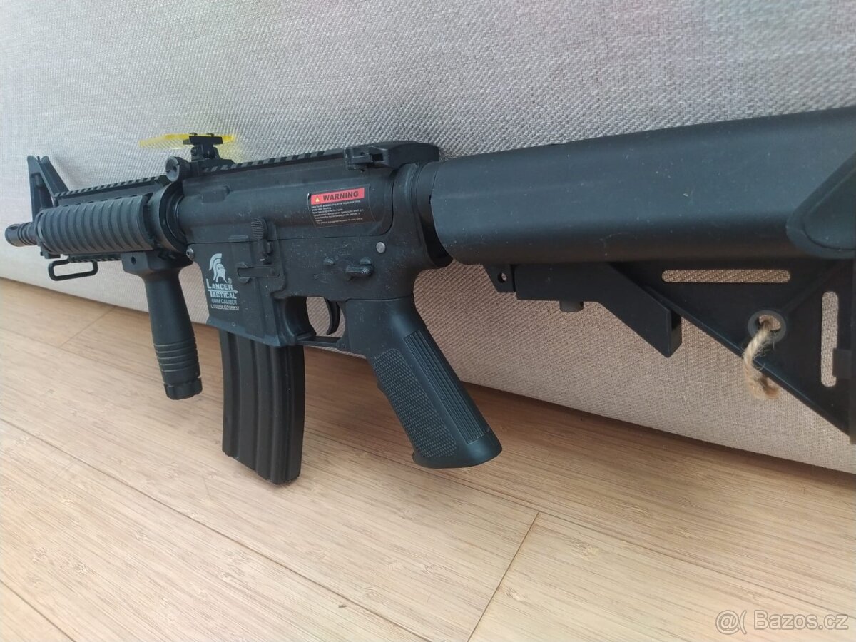 Airsoftova zbraň M4 - 3