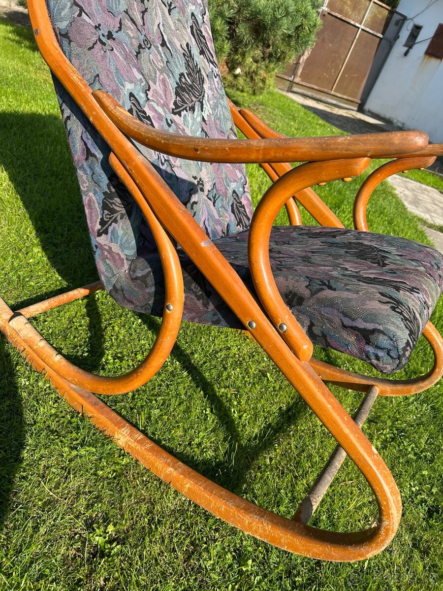 Retro houpací křeslo v nálezovém stavu - 3