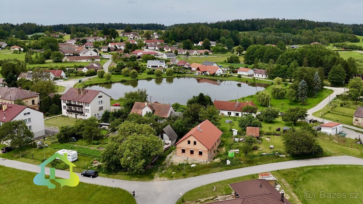 Prodej stavebního pozemku (607m2) a rodinného domu (144m2), - 3