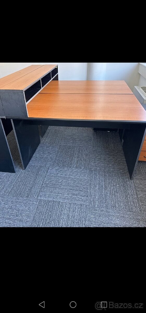 Kancelářský stoly s poličkou - 3