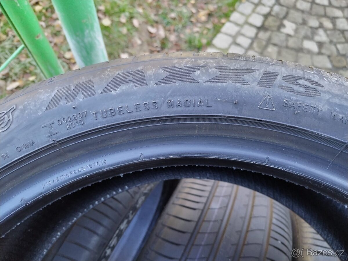 215/45/17 letni pneu MICHELIN a MAXXIS 215/45 R17 - 3
