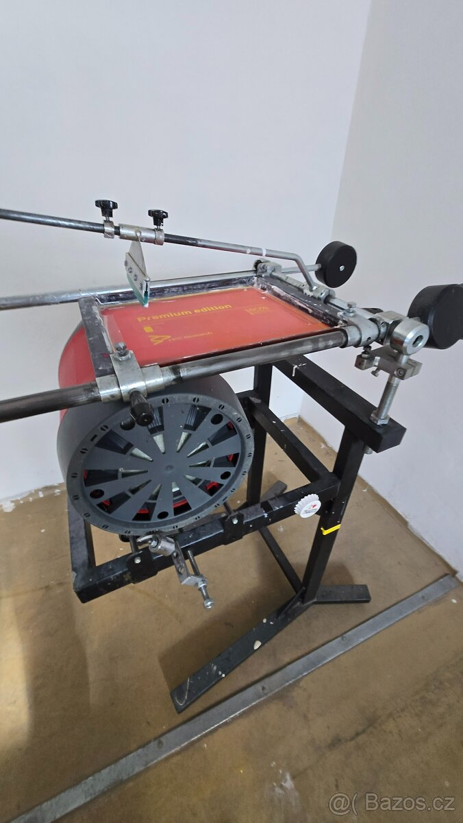 Stroj na potisk kulatých předmětů - 3