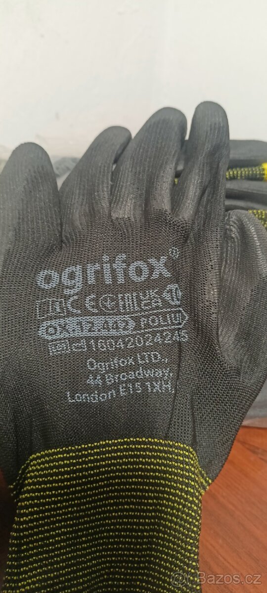 OCHRANNÉ RUKAVICE - 3