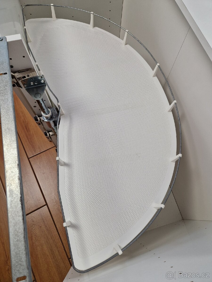 Utrusta výsuvné police / ledviny - 3