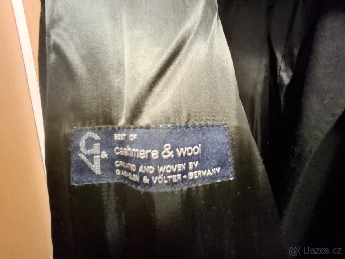 Černý kašmírový kabát Bugatti - 3