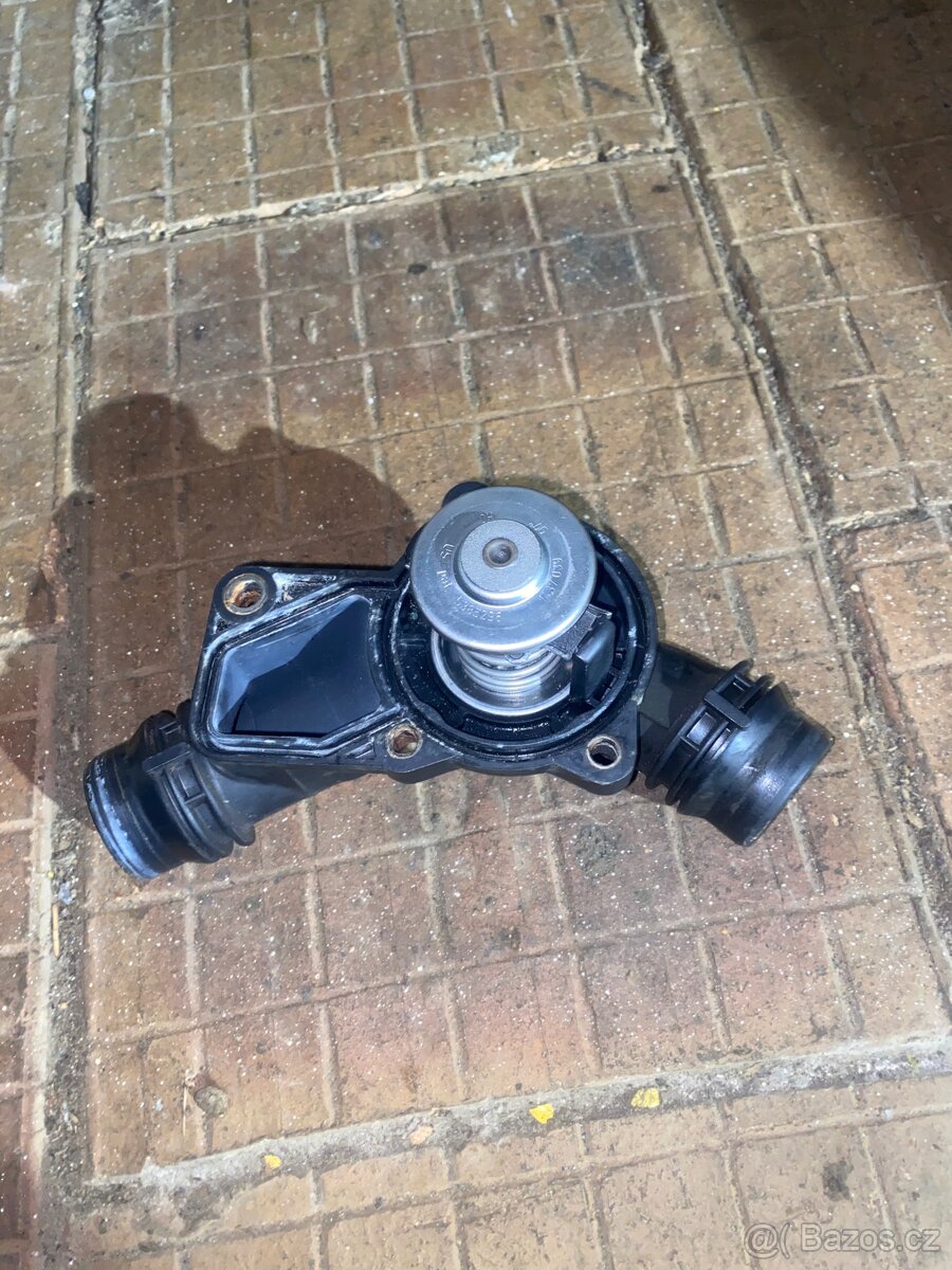 Bmw e46 330i termostat - 3