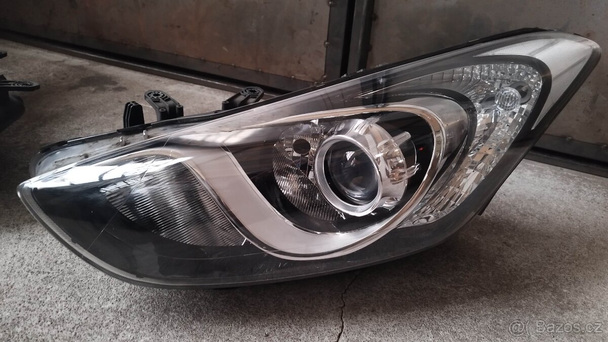 Přední svetla Hyundai i30 - 3
