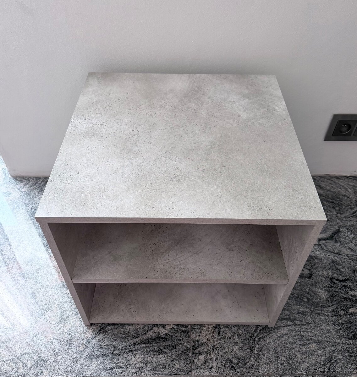 Odkládací stolek - 3