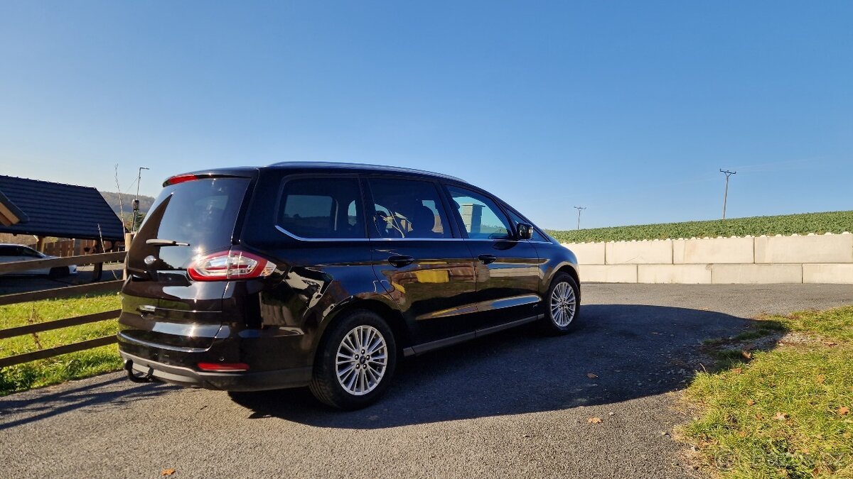 Ford Galaxy 4X4 6st. manuál 8/2019 132Kw 7 míst - 3