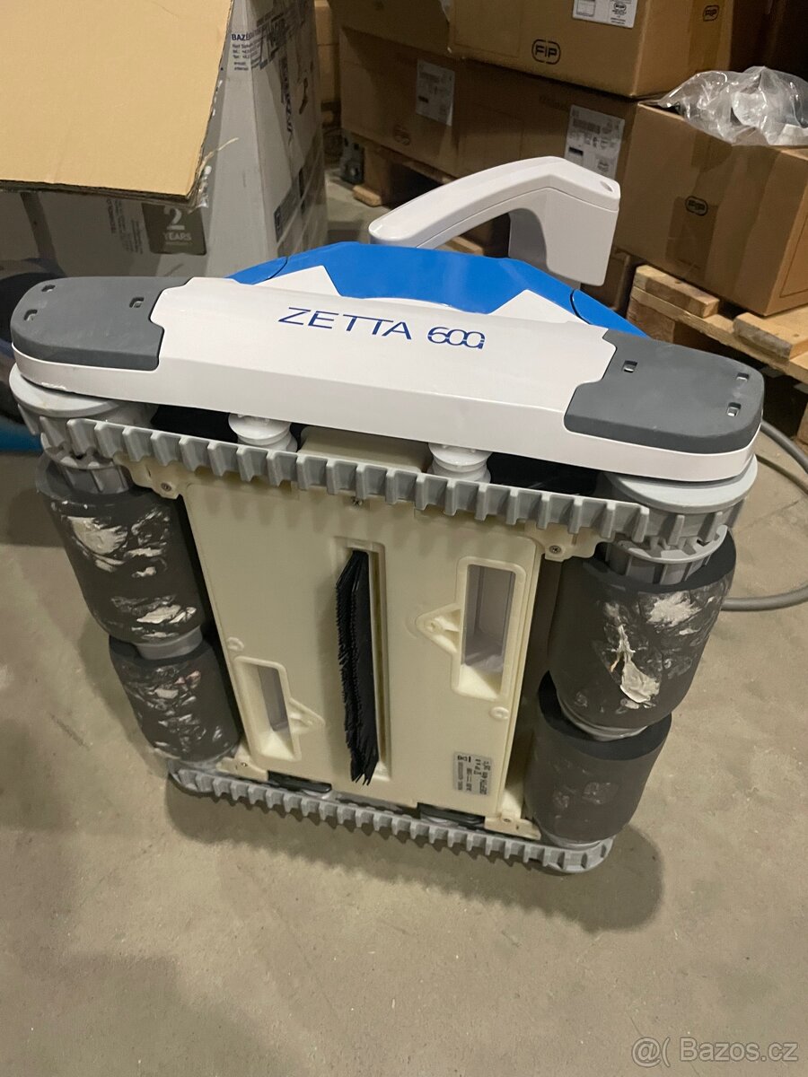 Bazénový vysavač ZETTA 600 - 3