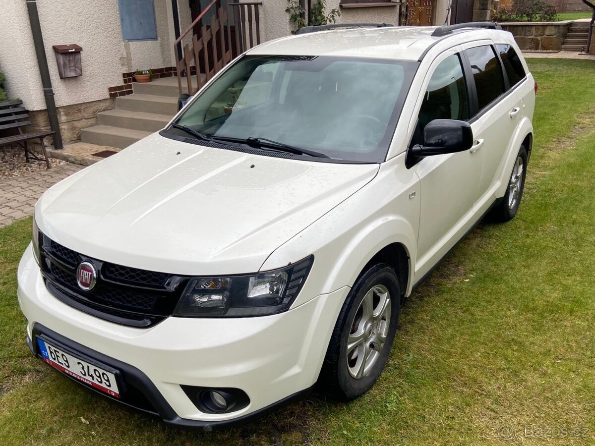 Fiat Freemont 2.0 MultiJet 125 kW 4×4 AUTOMAT – Black Code - 3