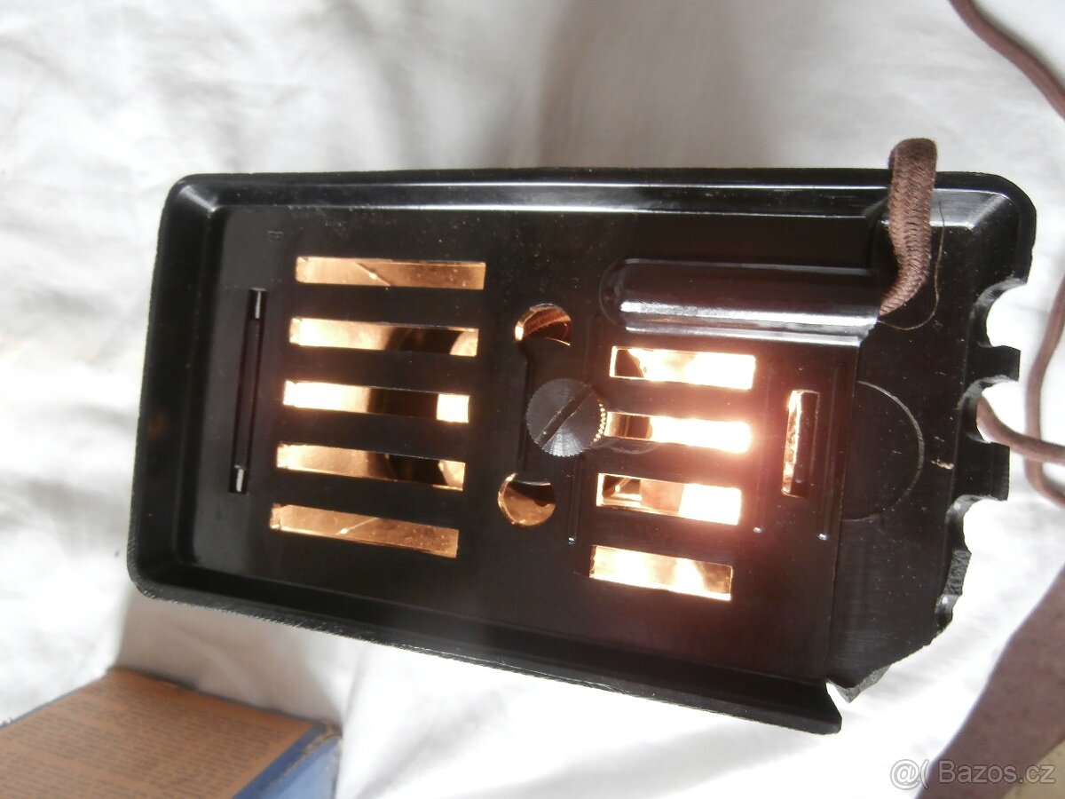 bakelitový projektor DIAR - 3