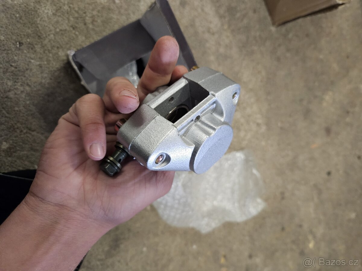 Brzdový třmen čtyřkolka atv 110ccm - 3