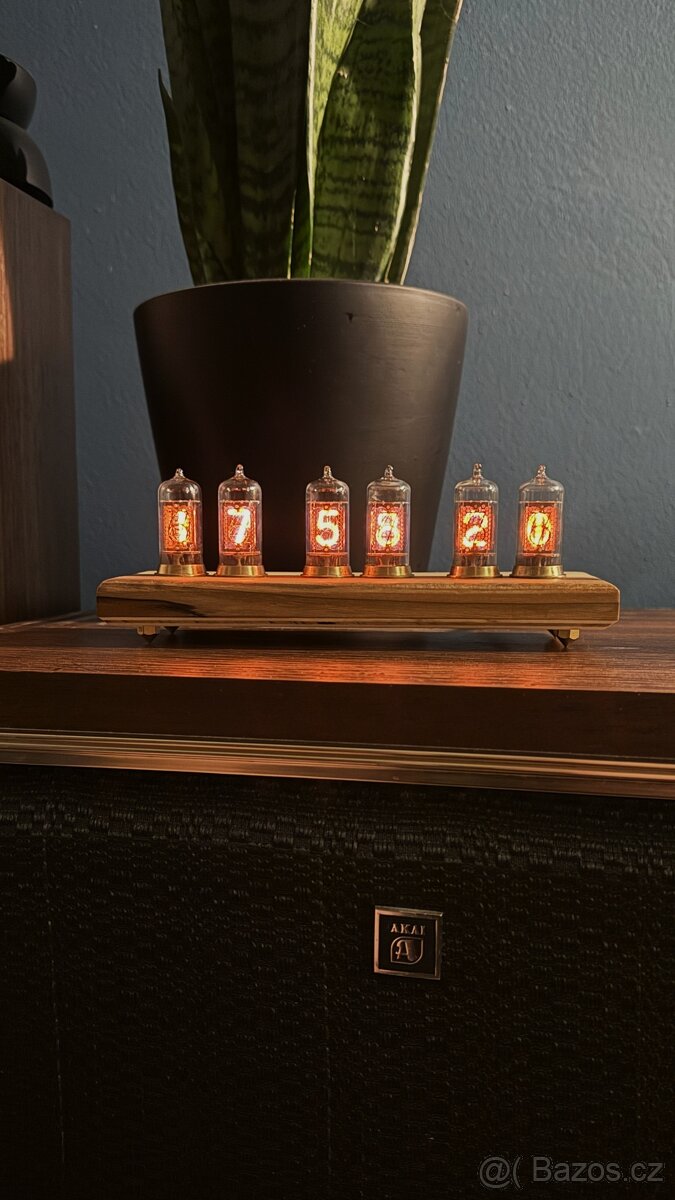 Digitronové hodiny - teakové dřevo - 3