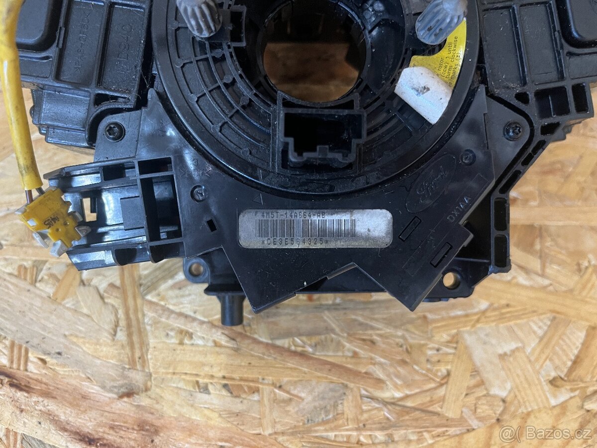 PÁČKY VOLANTU S KROUŽKEM FORD FOCUS 4M5T14A664AB - 3