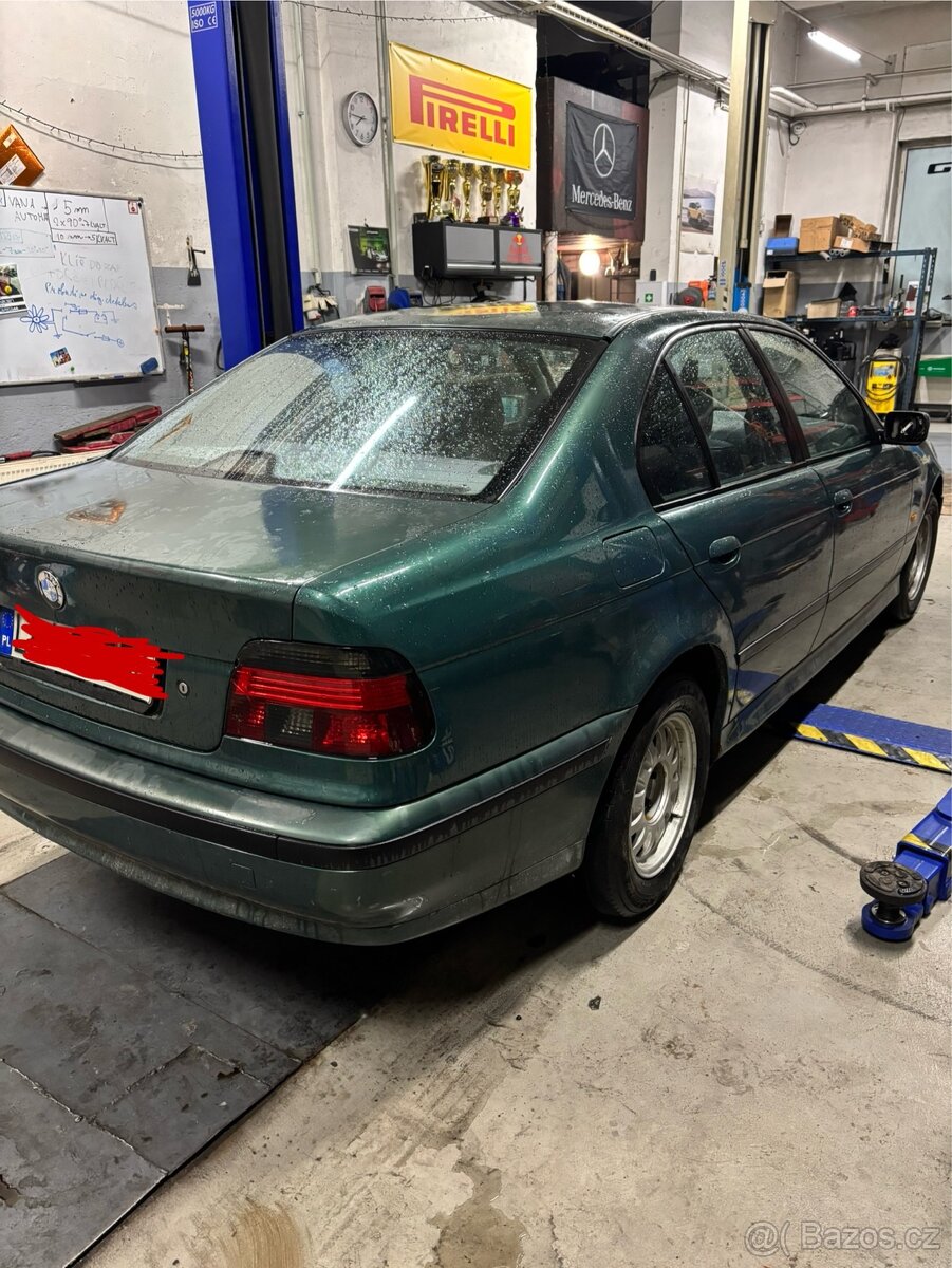 E39 528i náhradní díly - 3