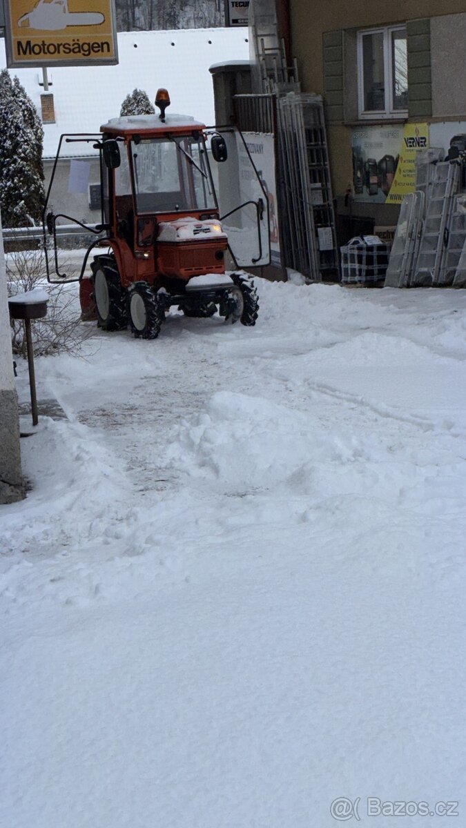 Malotraktor Kubota - 3