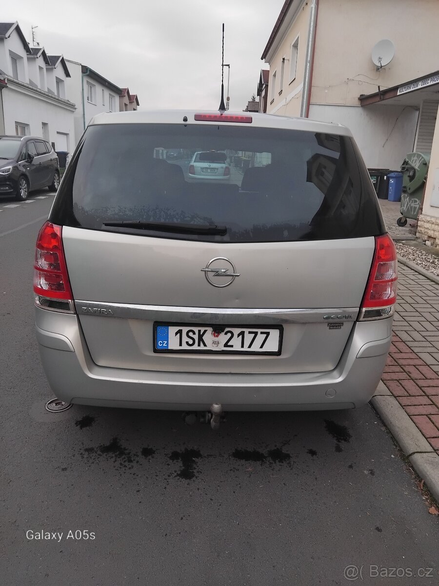 Opel Zafira - 3