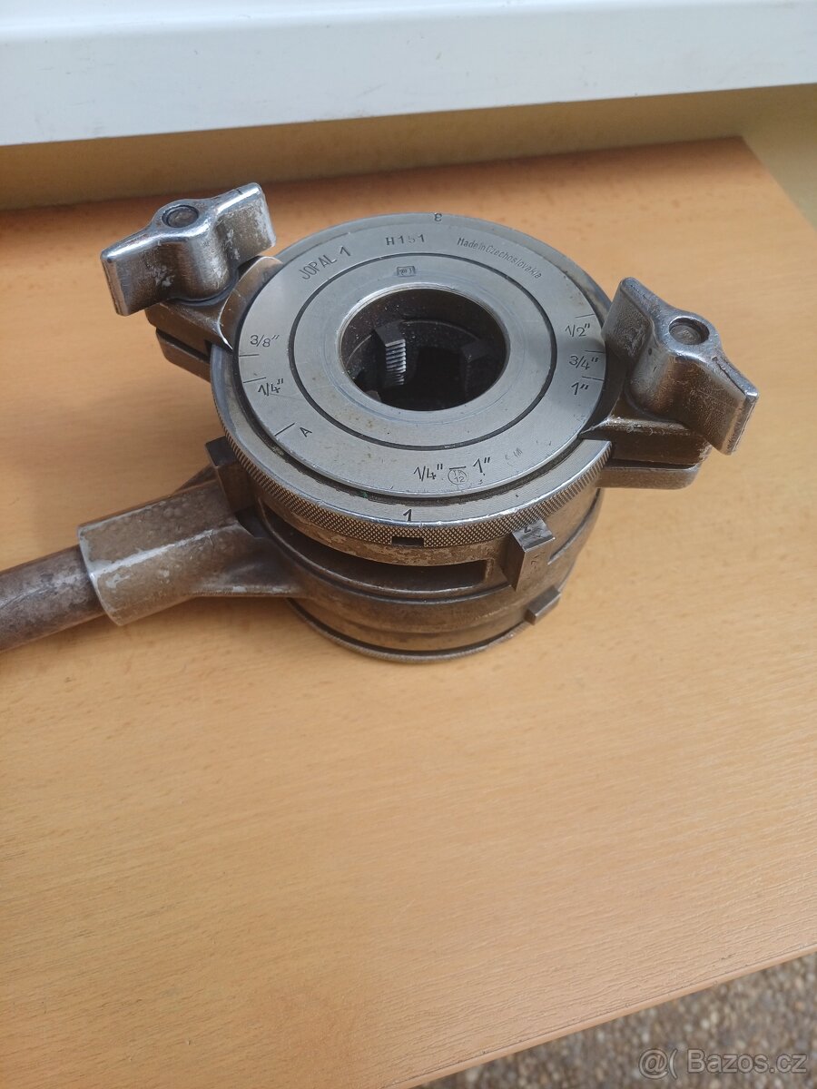 Závitořezná hlava - 3