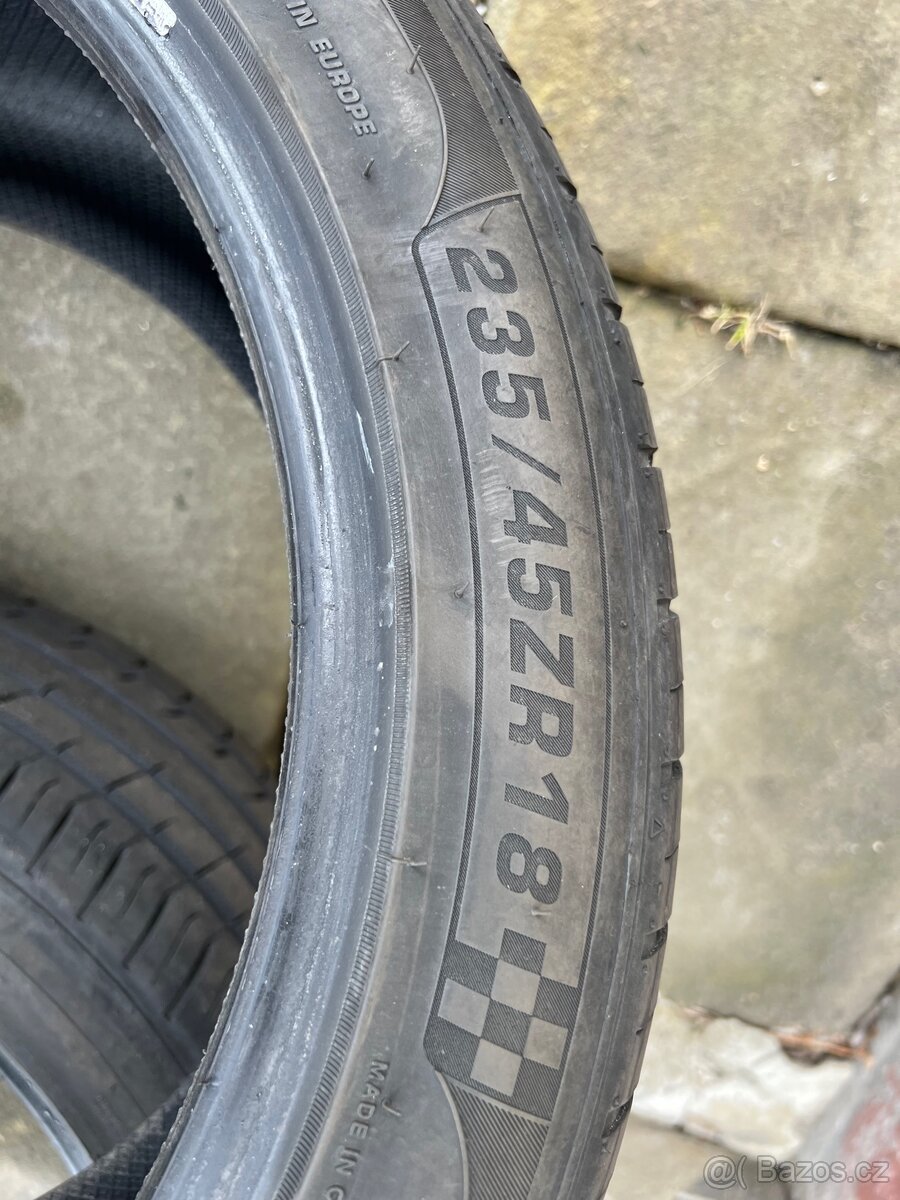 235/45r18 - 3