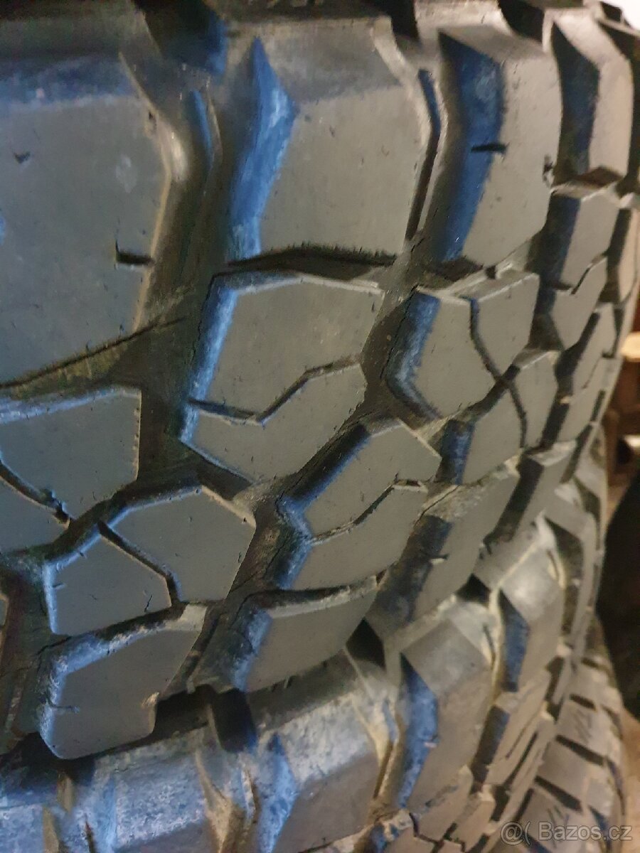 Offroad pneu 235/75 R15 Bf Goodrich
