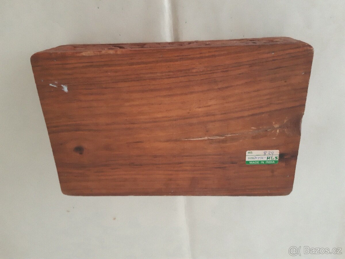Dřevěná krabička vyřezávaná - 3