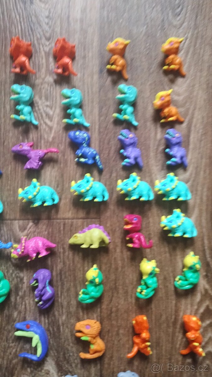 Kinder Joy figurky atd. - 3