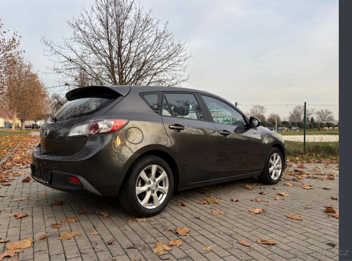 MAZDA 3 1.6 77 kW ROK 2010 - BENZÍN - 3