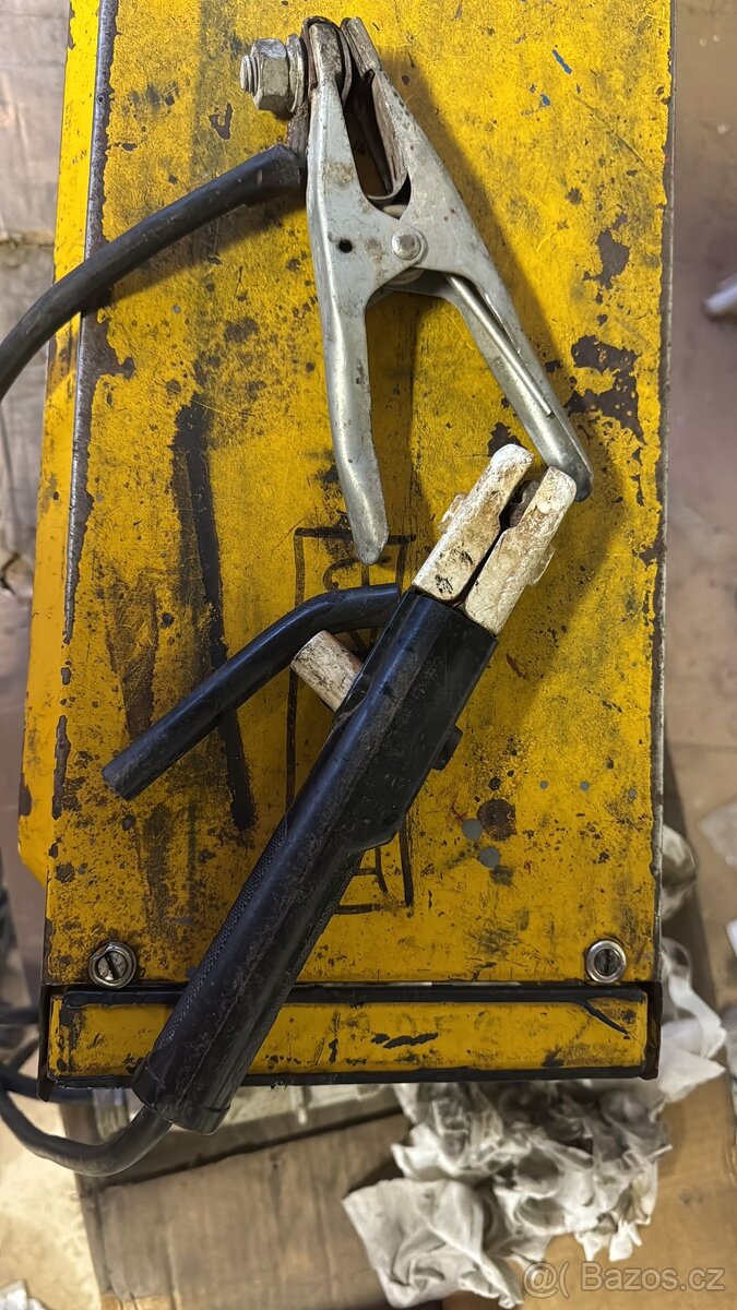 Svářečka UTA 200-1 (MEZ Brumov) - 3