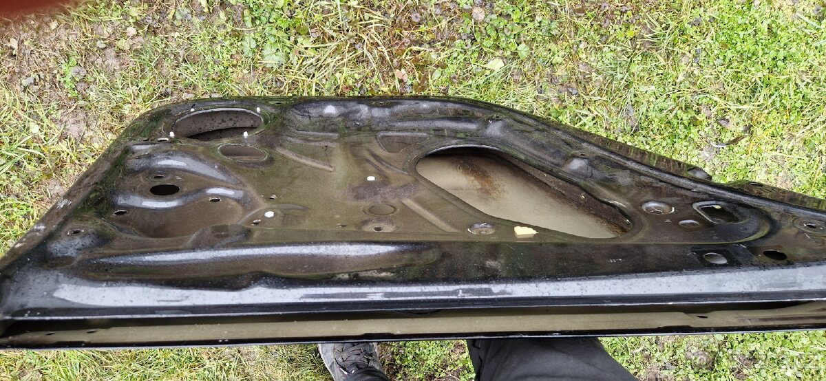 Škoda rapid levé zadní dveře - 3