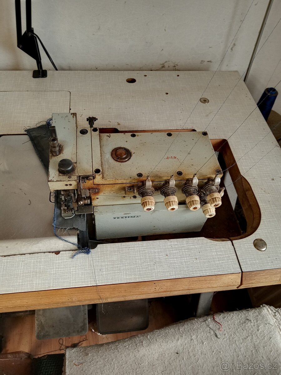 Průmyslový OVERLOCK - 3