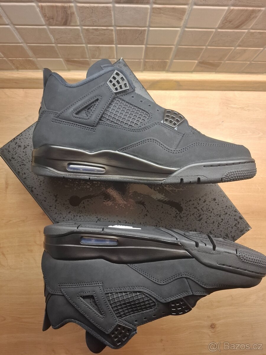 Air Jordan 4 Black Cat 2025 - 3