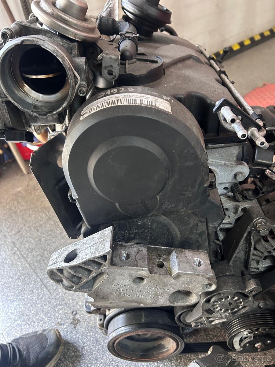 Prodám motor 1.9 tdi 77kw BXE - 3