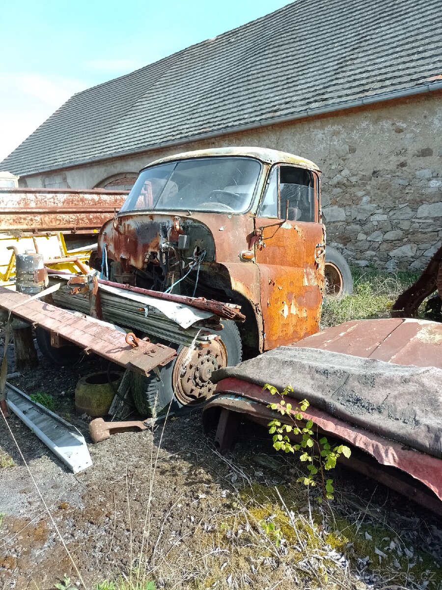Tatra 148 ND - 3