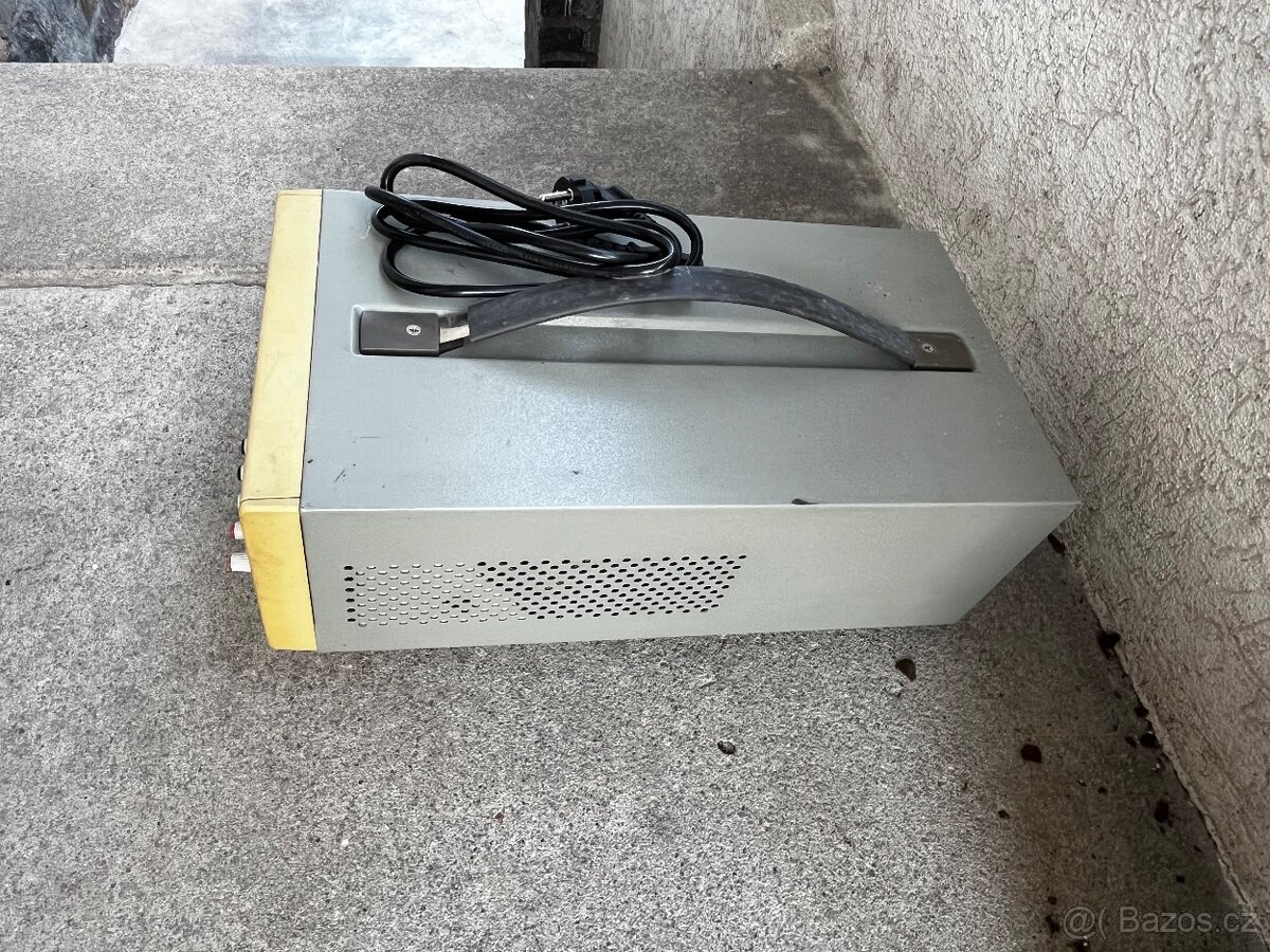 Laboratorní zdroj Amrel PPS1002 - 3