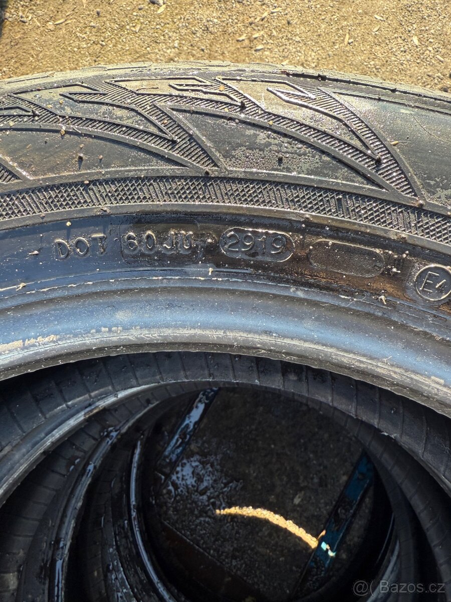 215/60 R17 100H - 3