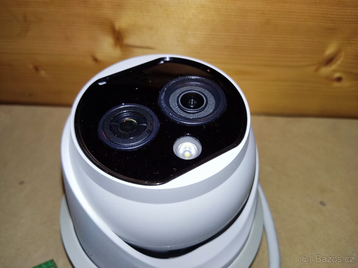 Termokamera Hikvision plus 4Mpix kamera - 3