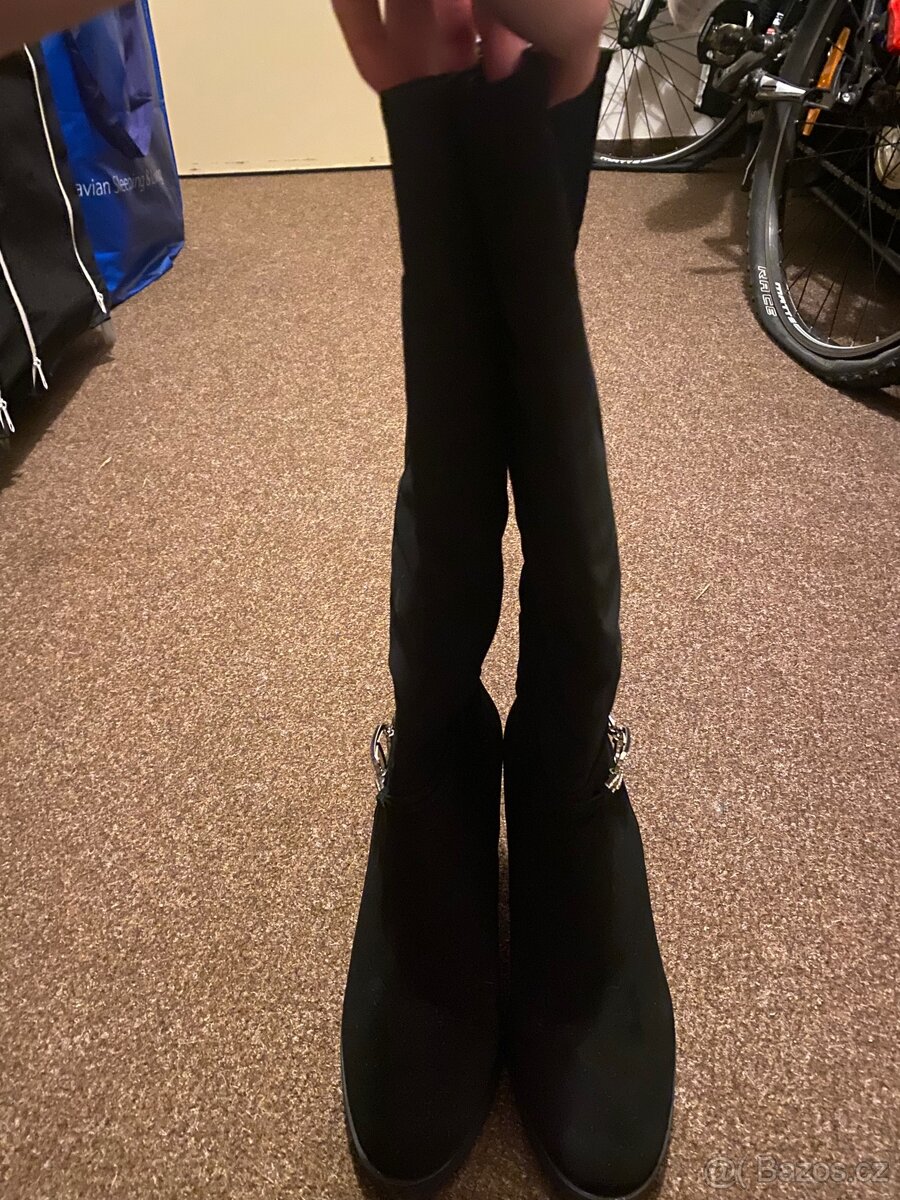 Dámské semišové kozačky na podpatku vel.40 - 3