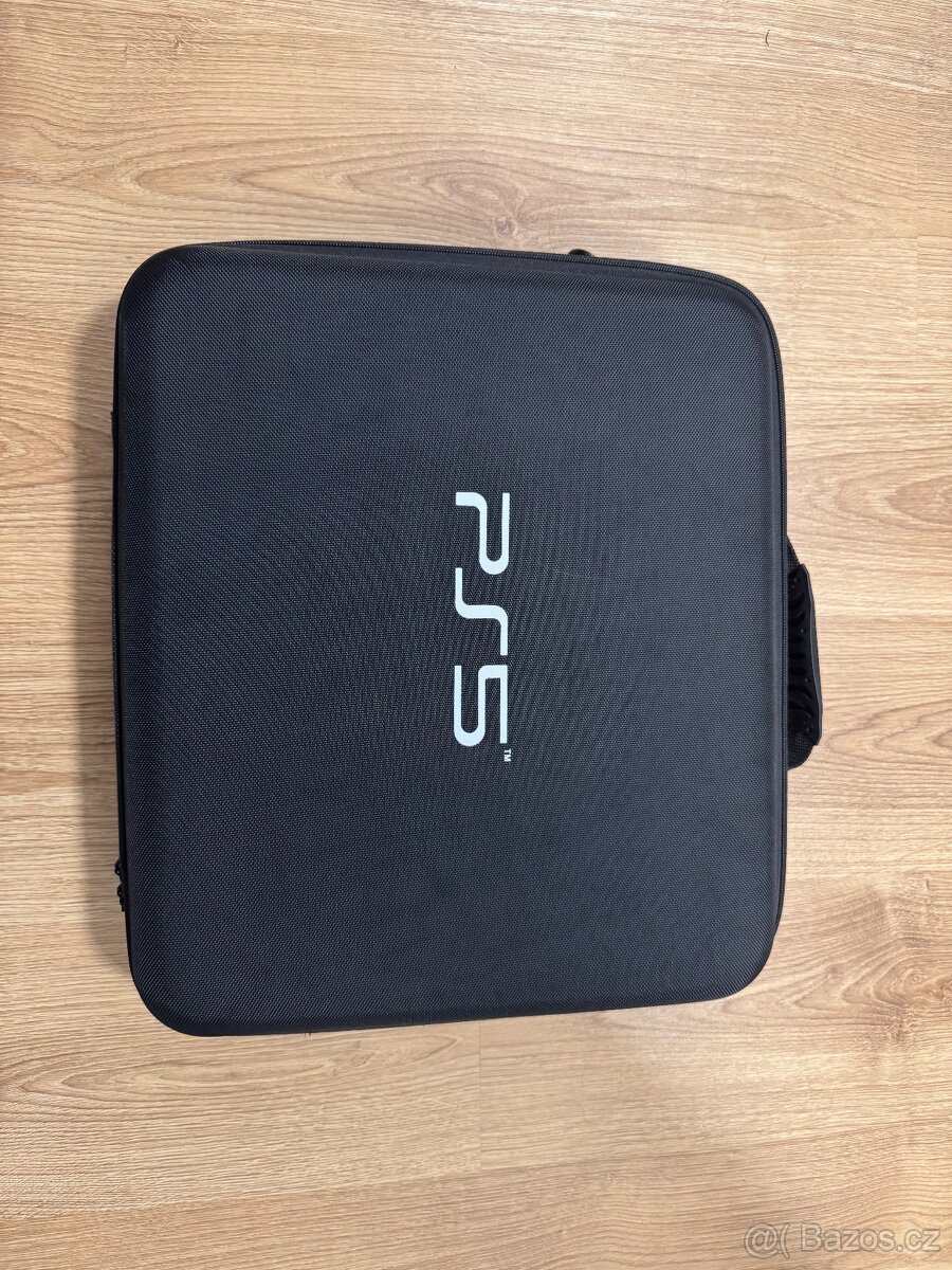 PlayStation 5 + 2x ovladač (nabíječka) + kufřík - 3
