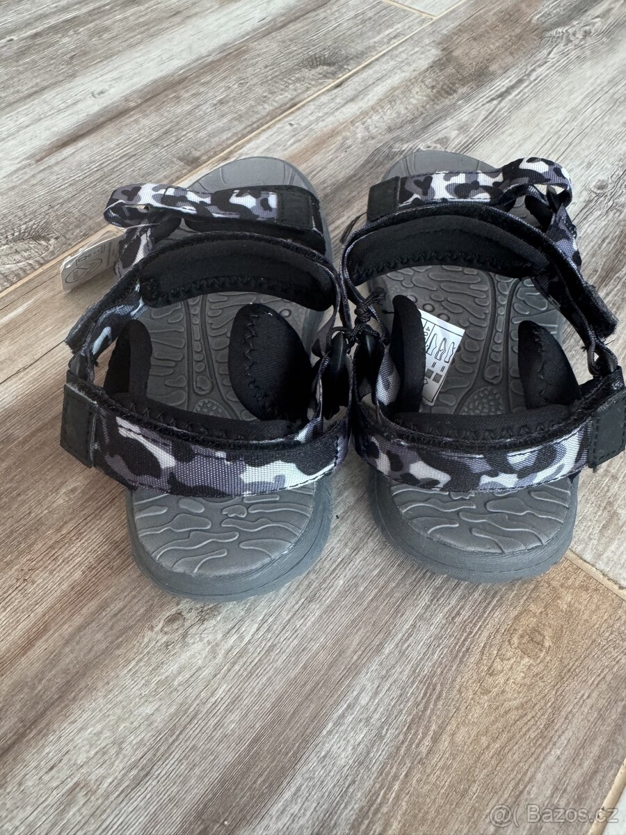 Nové sandale - 3