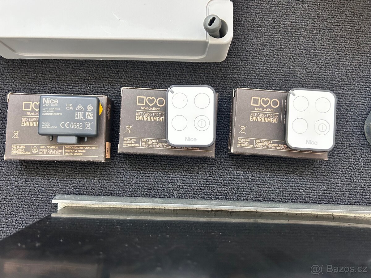 Kompletní set pro řízení dvoukřídlé brány - 3