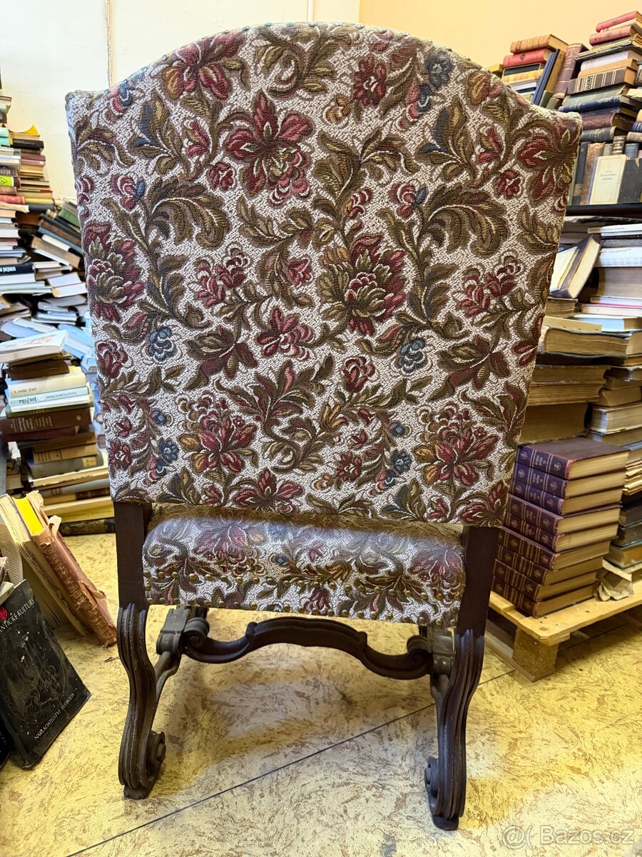 Starožitné křeslo - 3