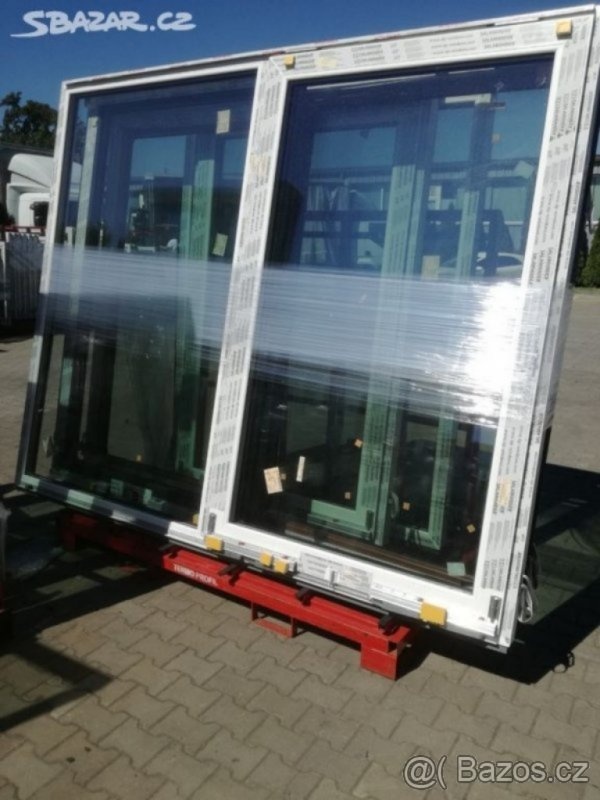 Francouzské posuvné okna 2000 x 2000 mm. Skladem - 3