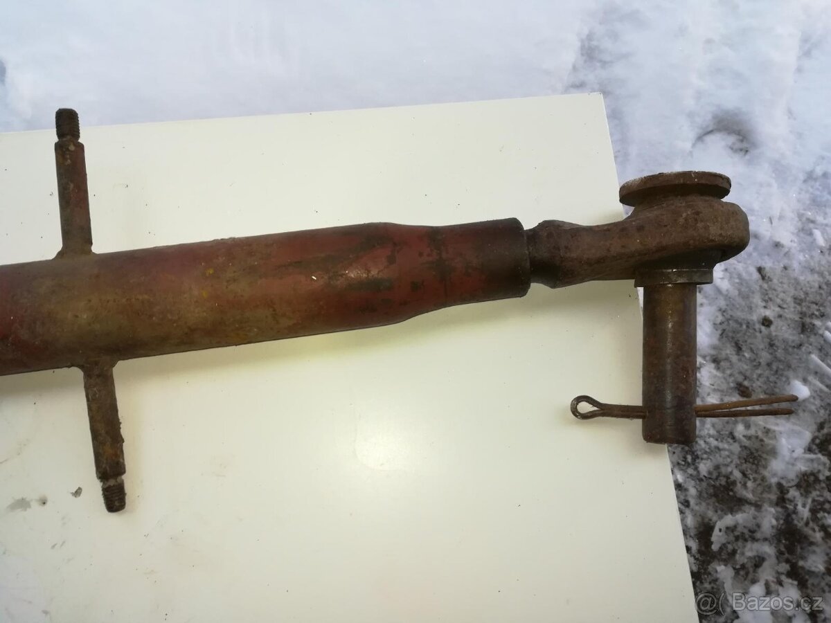 Prodám třetí body na Zetora. - 3