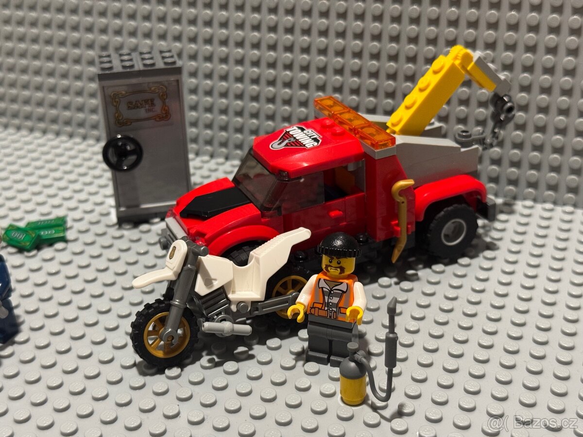 LEGO City - 60137 - 3