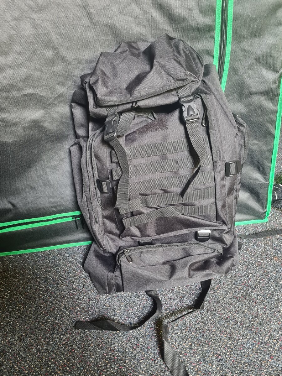 Batoh turisticky - 3