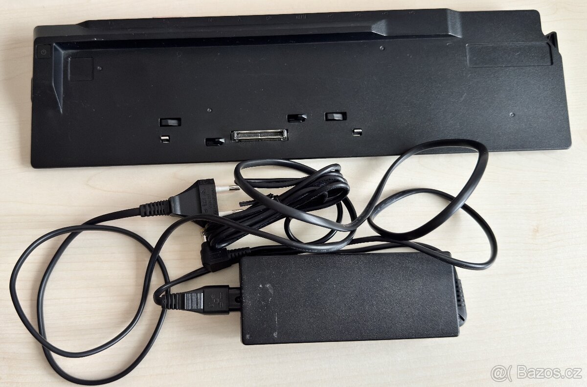 FUJITSU LIFEBOOK E756 s příslušenstvím - 3