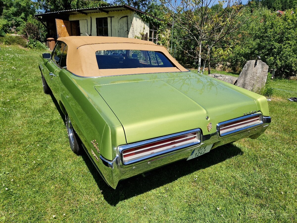 Buick LeSabre Convertible - 3