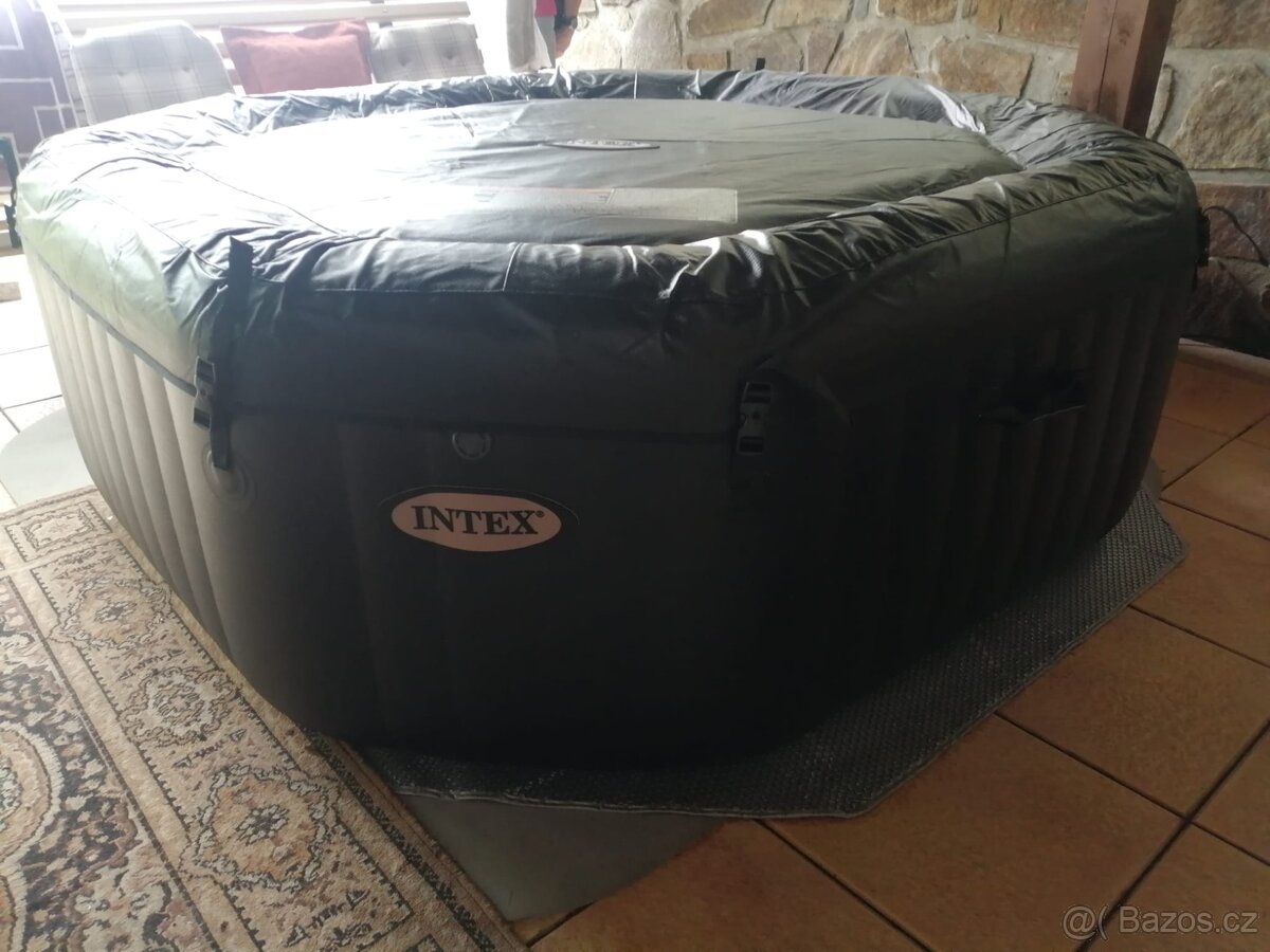 vířivka zakoupena 7.7.25 v záruce 2 roky - 3