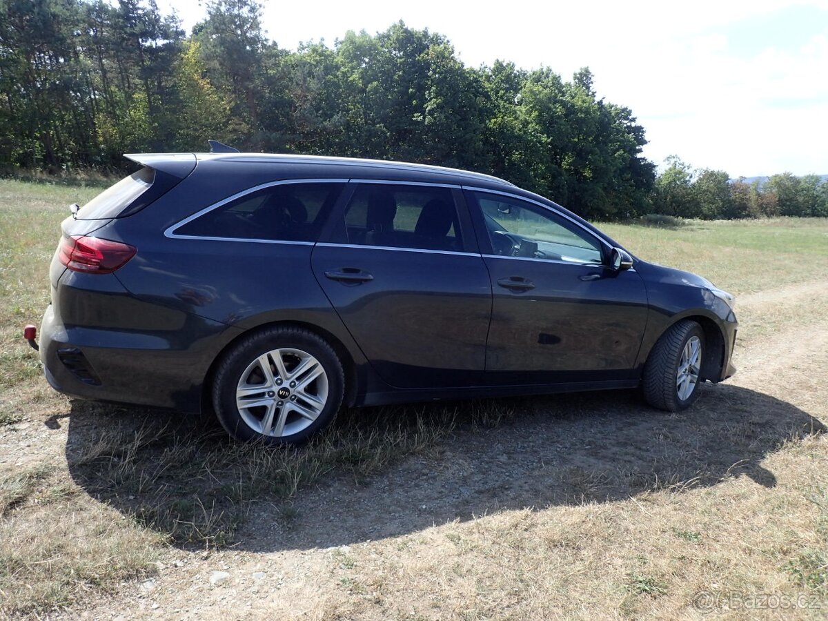 Kia Ceed SW 1,6CRDi 100kw ,Exclusive,11/2018 ČR - 3